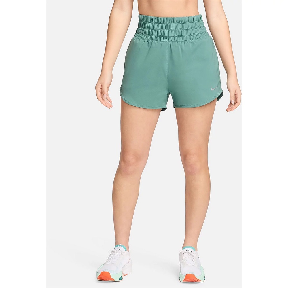 NWT Nike Women's Prima Dri-FIT Ultra High-Rise Shorts 3in